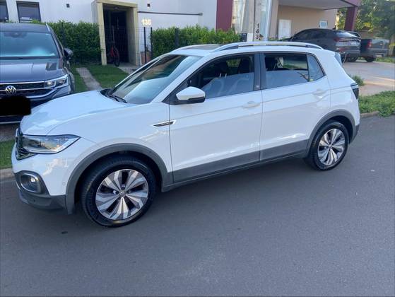 VOLKSWAGEN T-CROSS 1.4 250 TSI TOTAL FLEX HIGHLINE AUTOMÁTICO VOLKSWAGEN T-CROSS 1.4 250 TSI TOTAL FLEX HIGHLINE AUTOMÁTICO